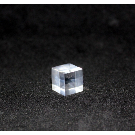 Lot : 10 peaces Acrylic base materials cubes : 10x10x10mm 